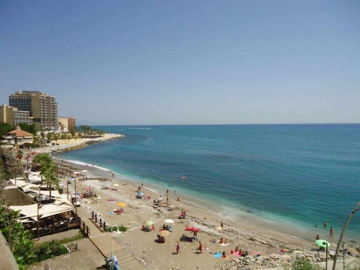 Sea Blue Apartment - Frente Al Mar Benalmádena Eksteriør billede
